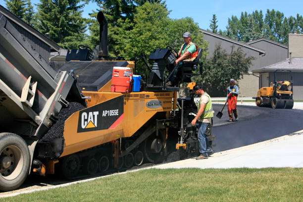 Best Concrete driveway pavers in Lakes West, CT